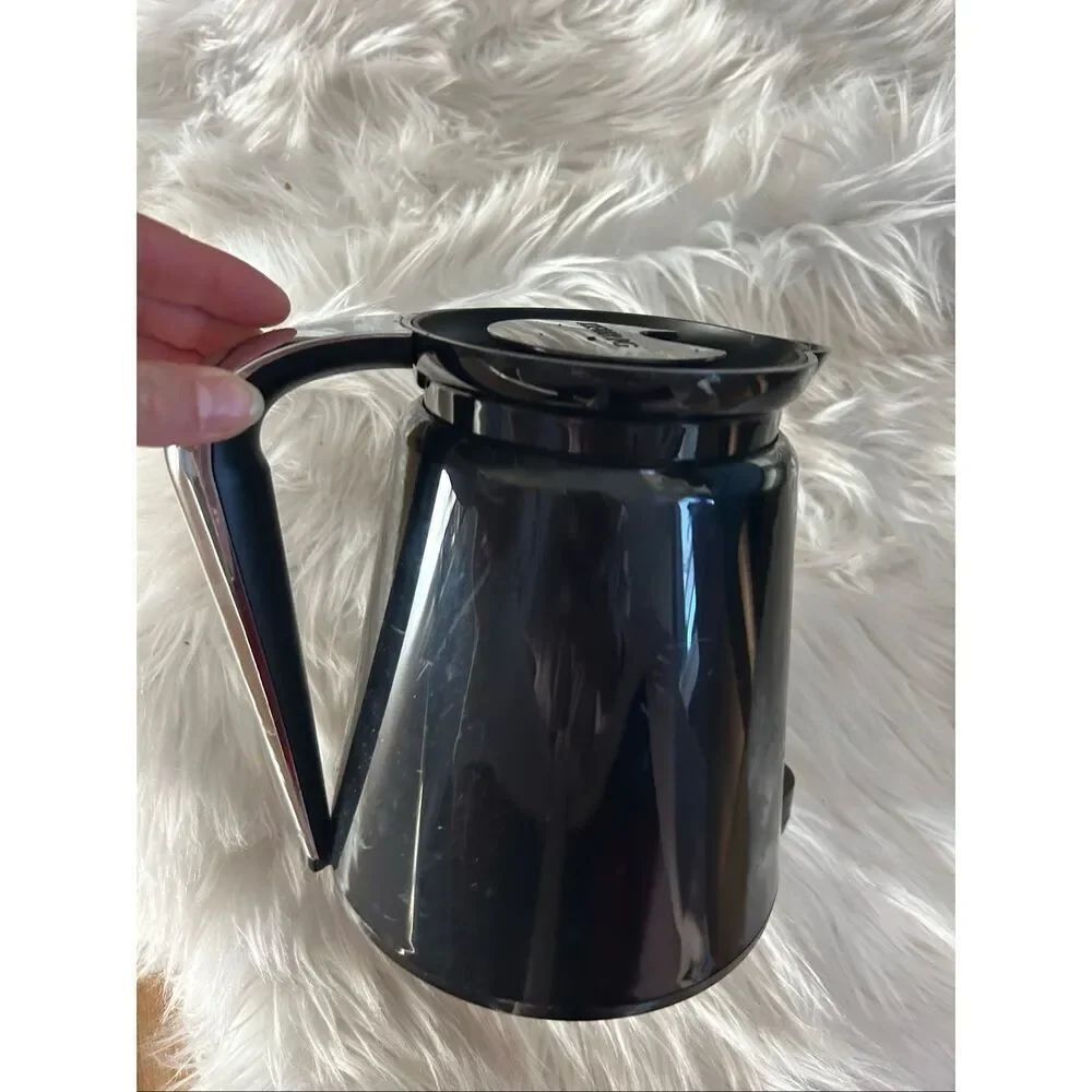 Keurig 2.0 Plastic Carafe 32oz Double-Walled Pot Black